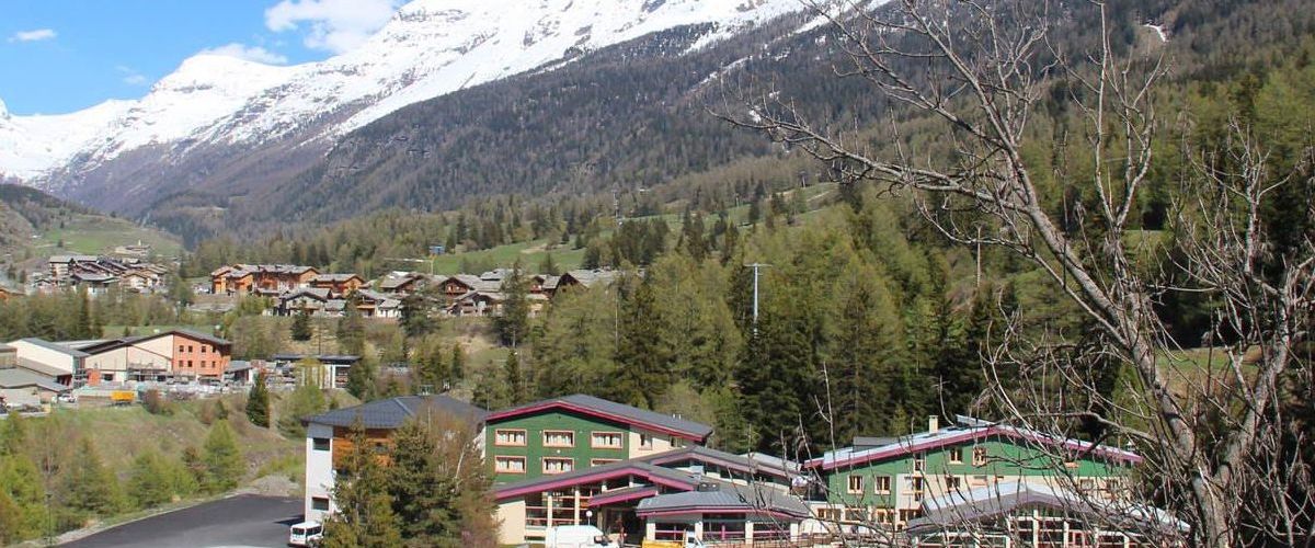 obiekt, teren hotelu