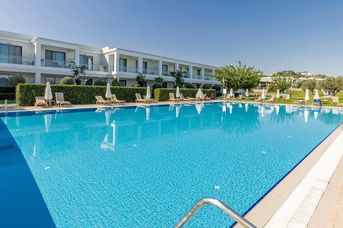 Levante Beach Resort By Playitas