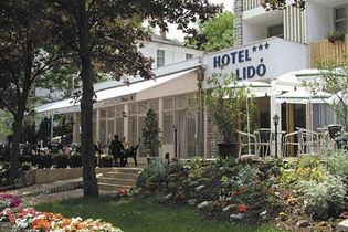 teren hotelu, restauracja, obiekt