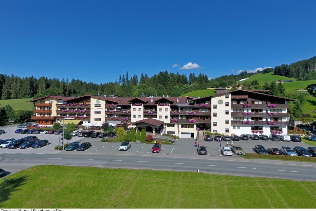 obiekt, teren hotelu