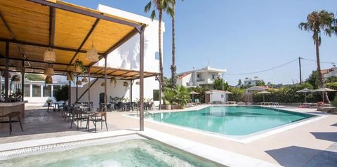 pool bar, jacuzzi, basen