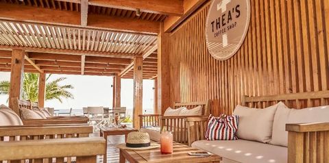 beach bar