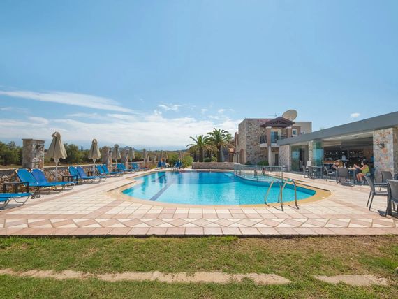 restauracja, teren hotelu, basen