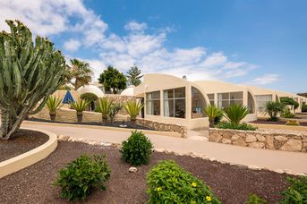 LIVVO Risco del Gato Suites