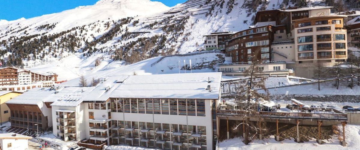 obiekt, teren hotelu