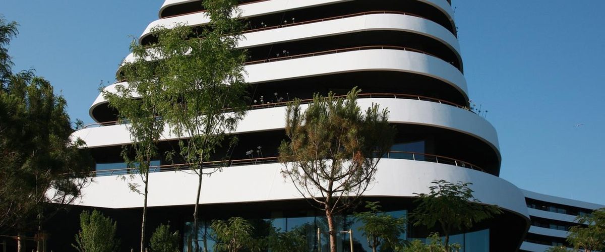 obiekt, budynek główny