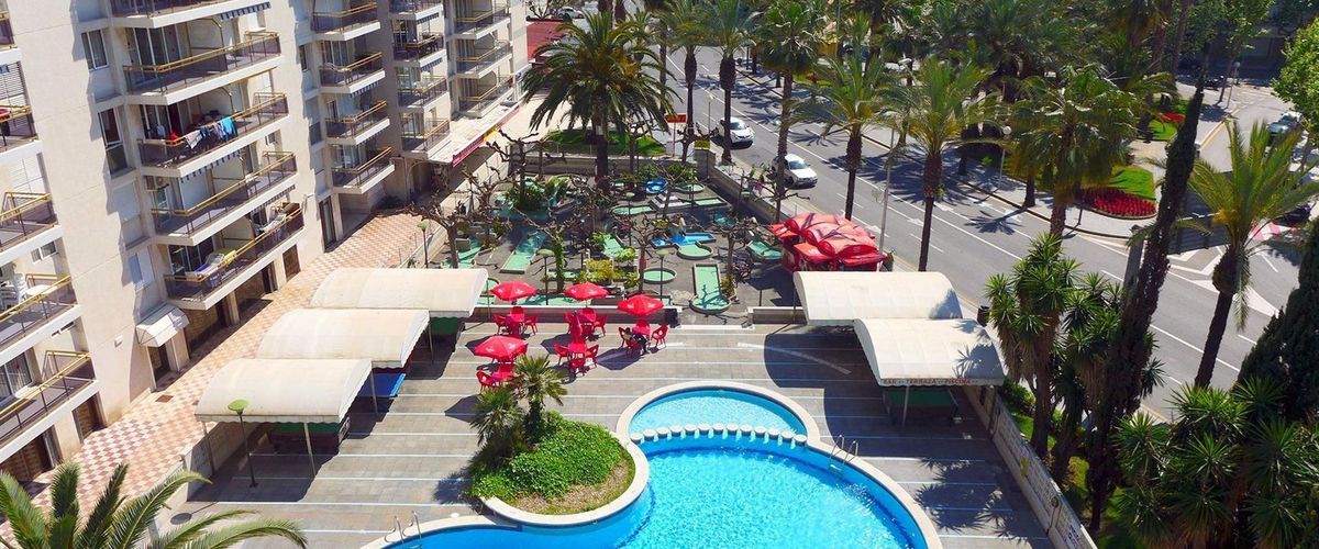 obiekt, teren hotelu, basen