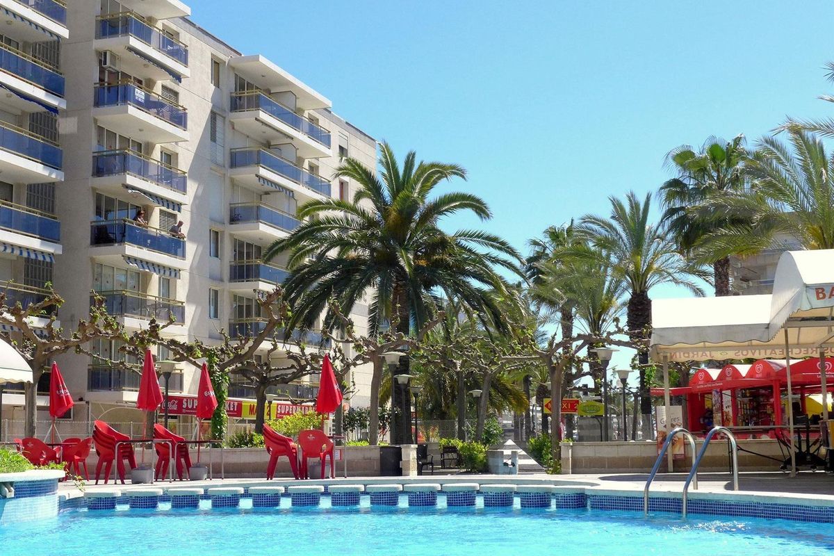 teren hotelu, obiekt, basen