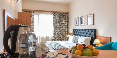 pokój, kuchnia / aneks kuchenny