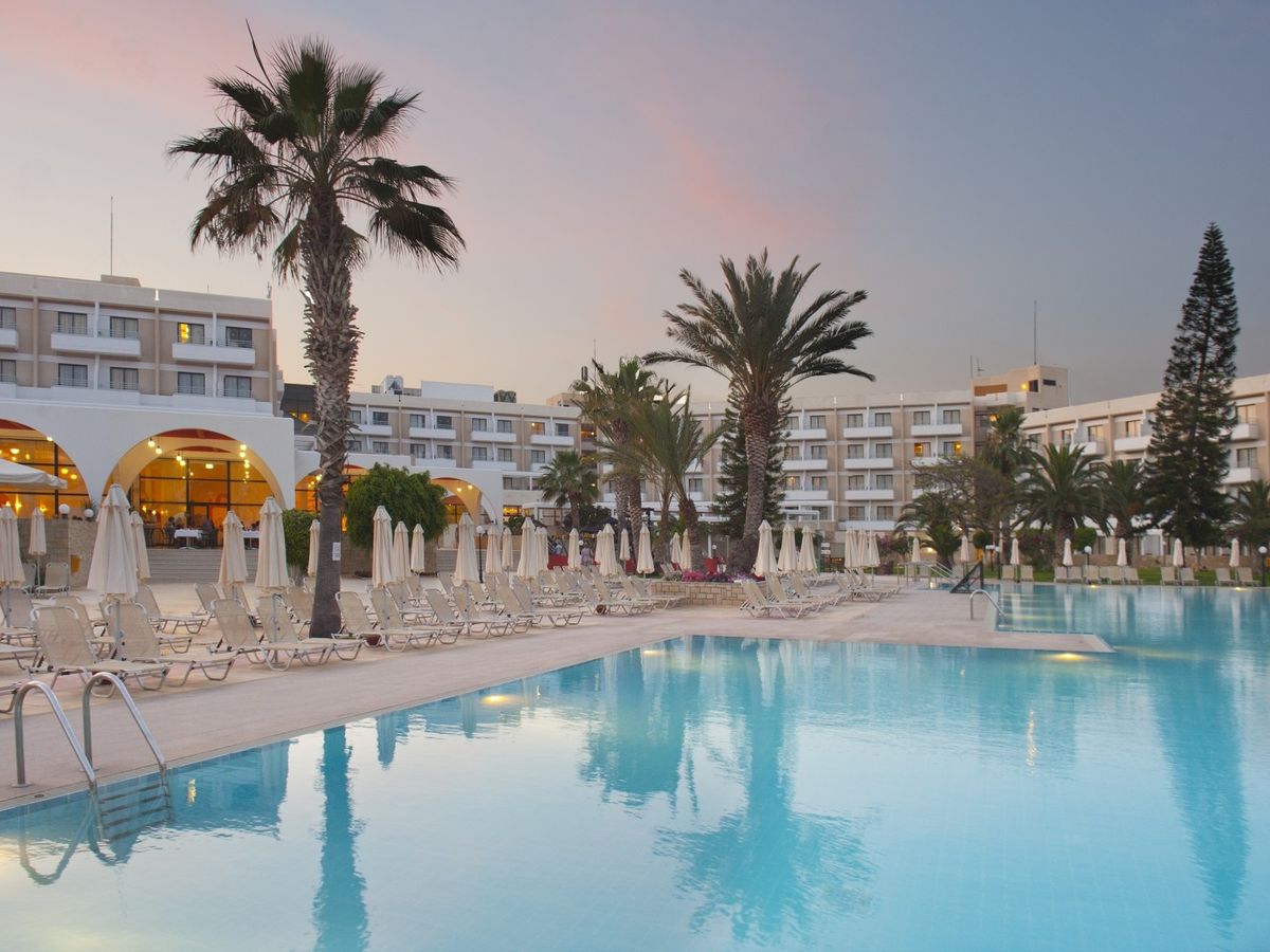 Louis Phaethon Beach