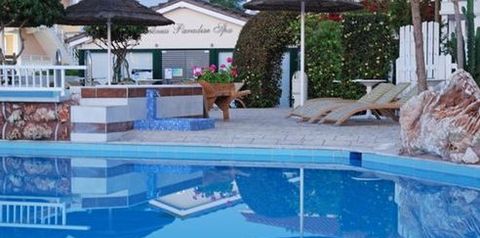 obiekt, teren hotelu, basen