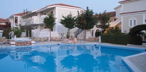 teren hotelu, obiekt, basen