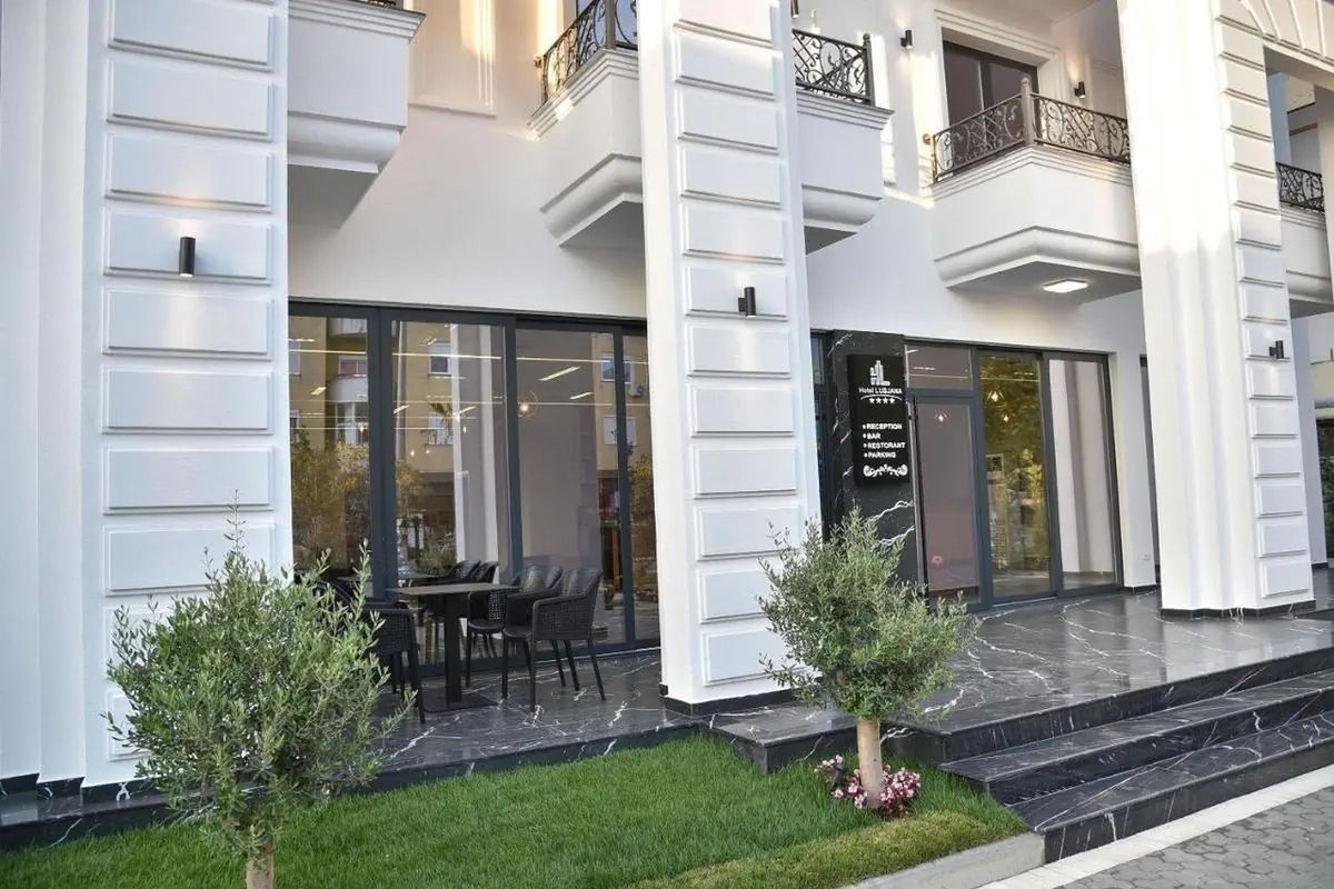 obiekt, recepcja / lobby, restauracja