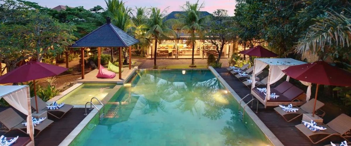 teren hotelu, basen