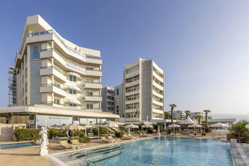 budynek główny, basen