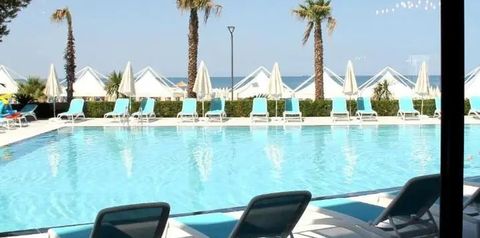 teren hotelu, basen, plaża