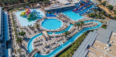 teren hotelu, aquapark, zjeżdżalnia