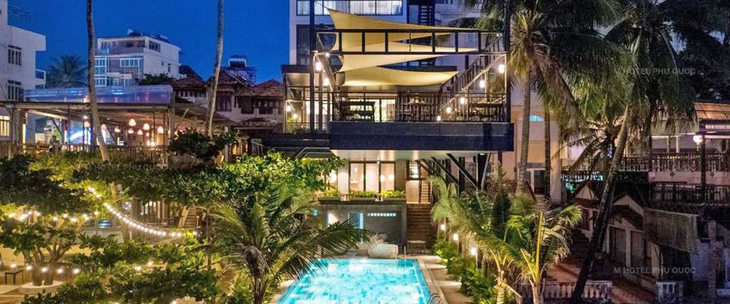 obiekt, teren hotelu, basen