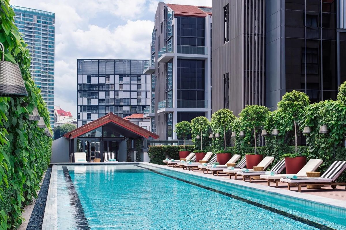 obiekt, teren hotelu, basen