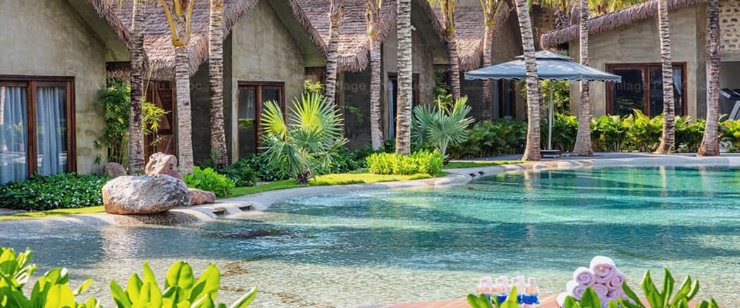 obiekt, teren hotelu, basen