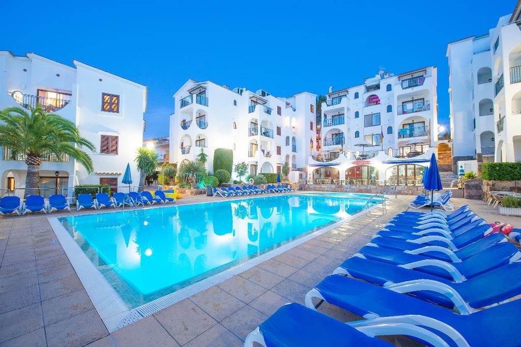 obiekt, budynek główny, teren hotelu, basen