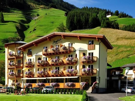 Macher&amp;#039;s Landhotel 4*
