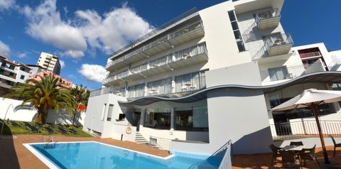 obiekt, budynek główny, basen