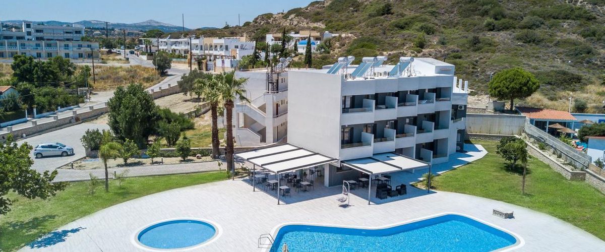 obiekt, teren hotelu, basen