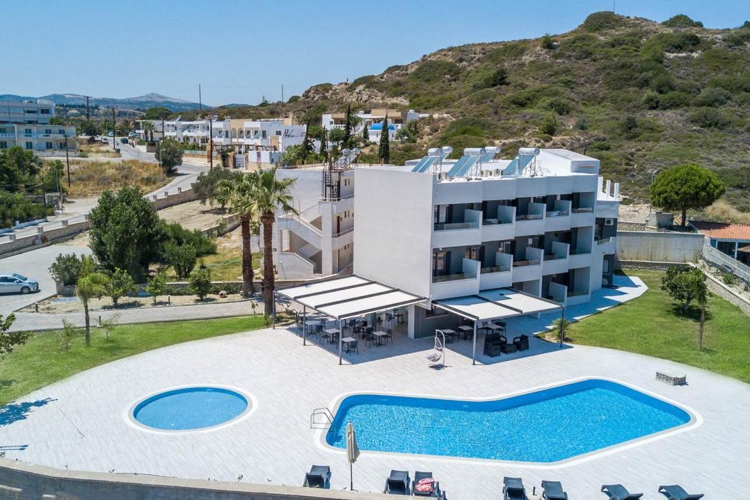 obiekt, teren hotelu, basen