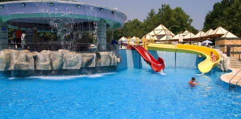 basen, zjeżdżalnia