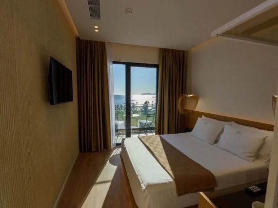 Mahoro Boutique 4*