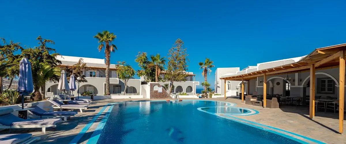 obiekt, teren hotelu, basen