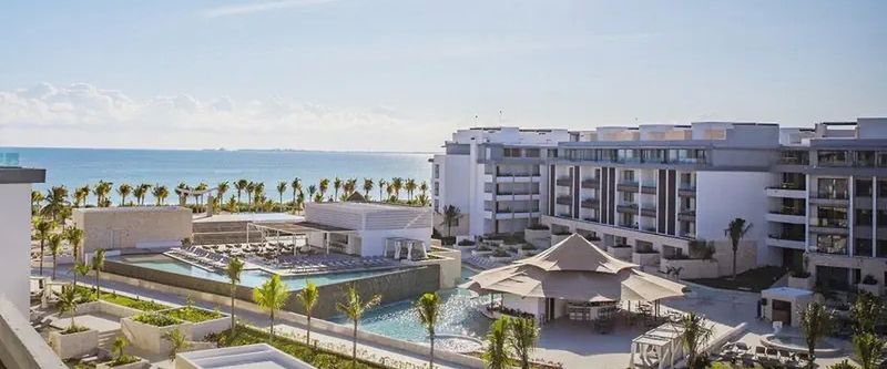 teren hotelu, basen