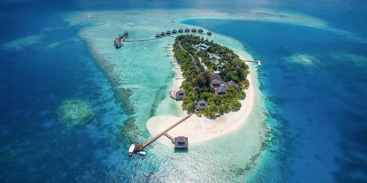 Malediwy na 8 dni w styczniu: 4⋆ hotel od 16 726 zł