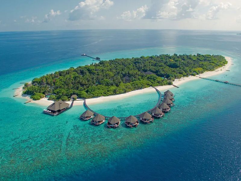 Adaaran Select Meedhupparu Island