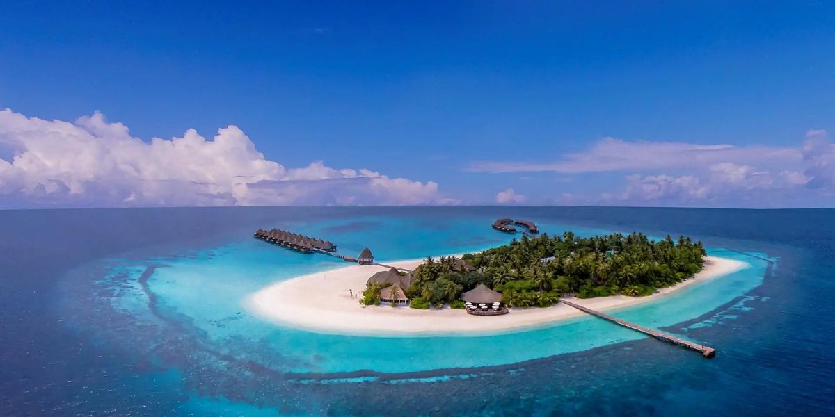 Malediwy na 7 dni w grudniu: 4⋆ hotel od 11 008 zł