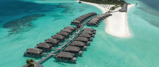 Constance Moofushi Resort