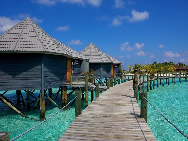 Komandoo Island Resort 4.5*