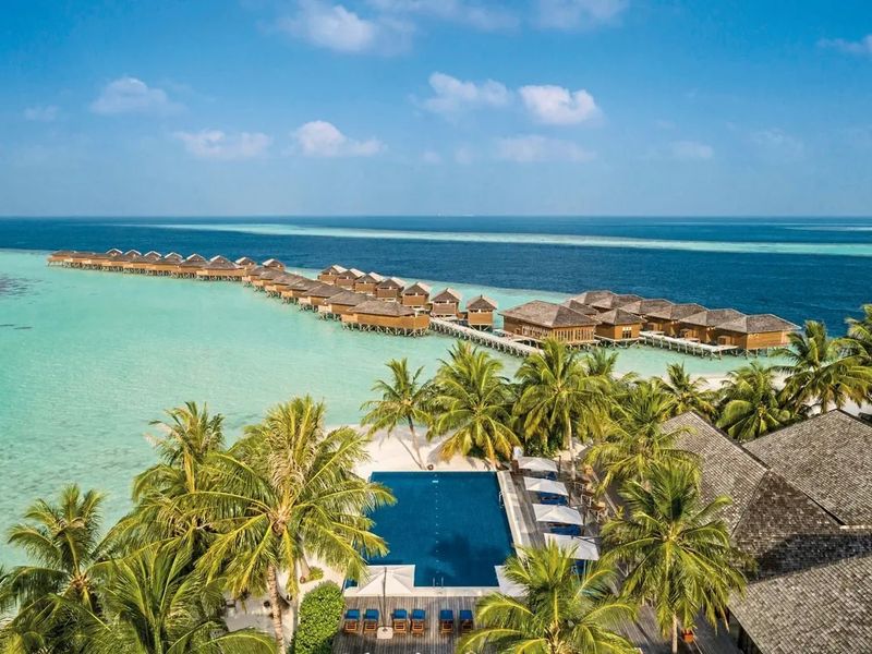 Vilamendhoo Island Resort 4.5*