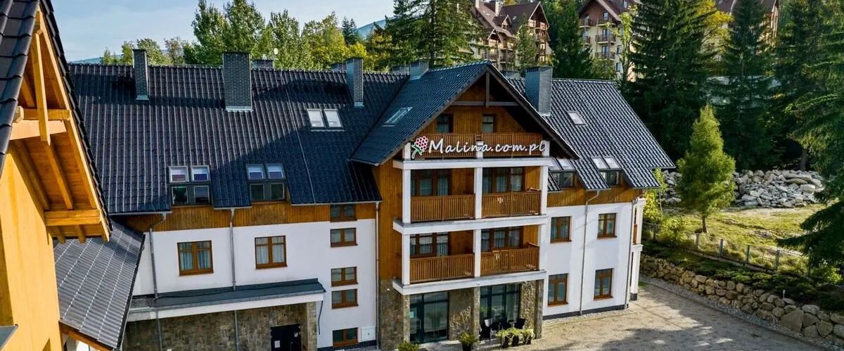 teren hotelu, budynek główny, obiekt