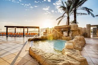 AX Sunny Coast Resort Spa