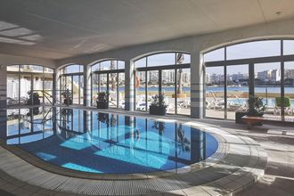 Cavalieri Art St Julians