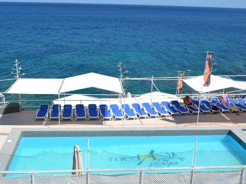 Pebbles Boutique Aparthotel