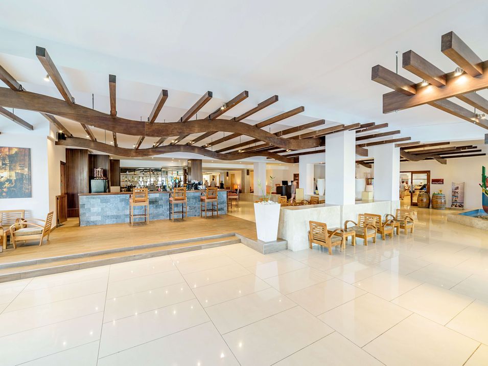 teren hotelu, drink bar