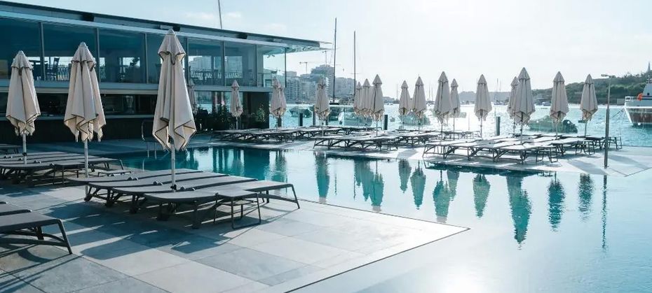 ST Azur