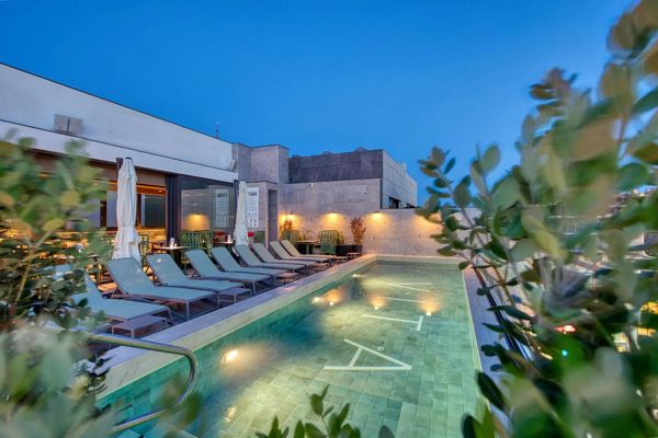 Vita Hotel Rooftop St Julians