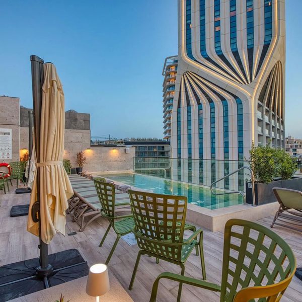 Vita Hotel & Rooftop