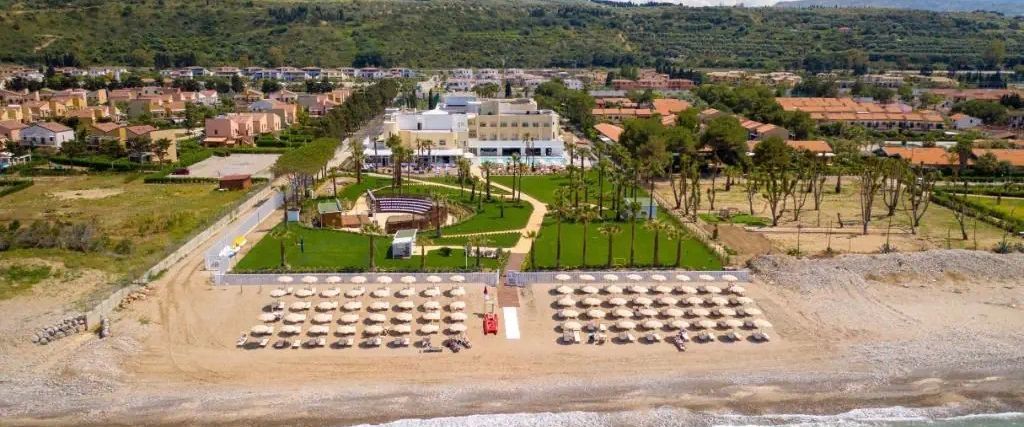 plaża, teren hotelu