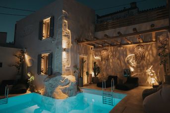 Manili Boutique Suites & Villas