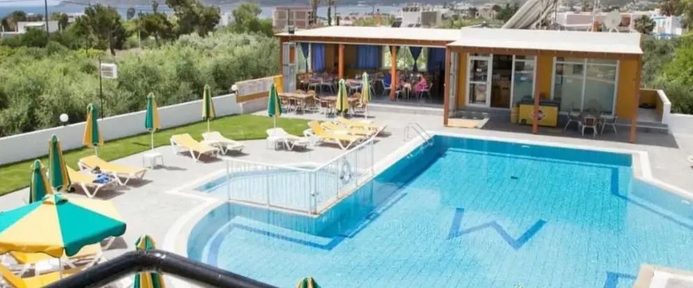 basen, teren hotelu, obiekt